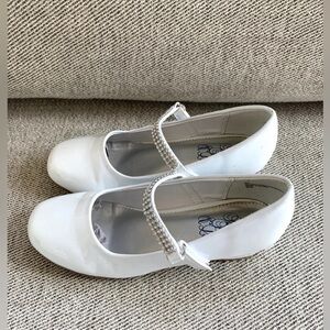 Swea Pea Lilli Low Heel Mary Jane Dress Shoes, Patent White- Big Girl Size 1